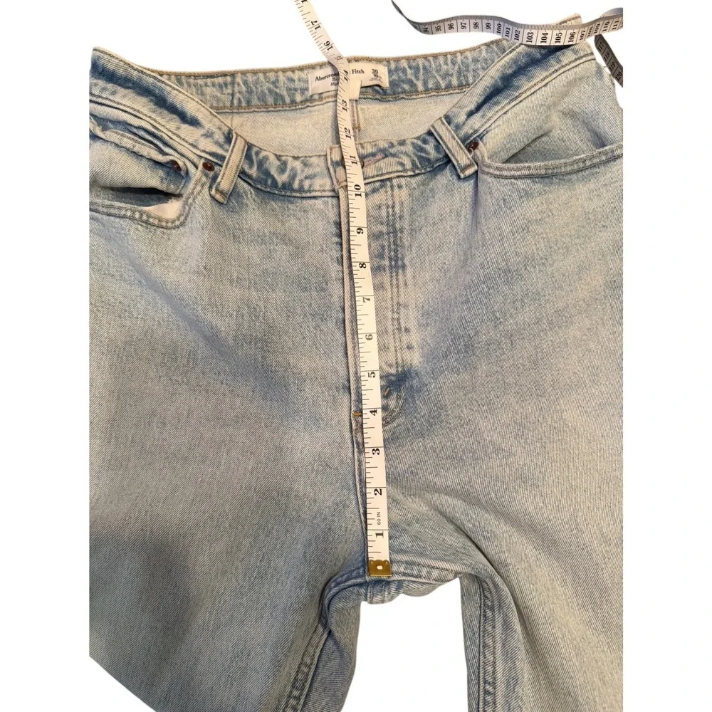 Abercrombie Fitch Curve Love The Dad‎ Jeans Light Wash Cutout High Rise 30 Short
